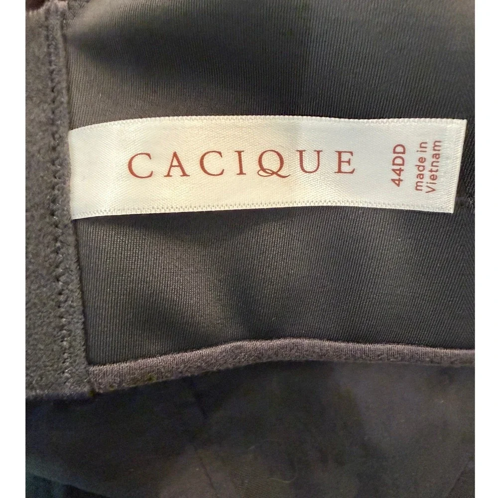 Cacique‎ Black Plunge Bra 44DD Underwire Molded Cup Adjustable Straps